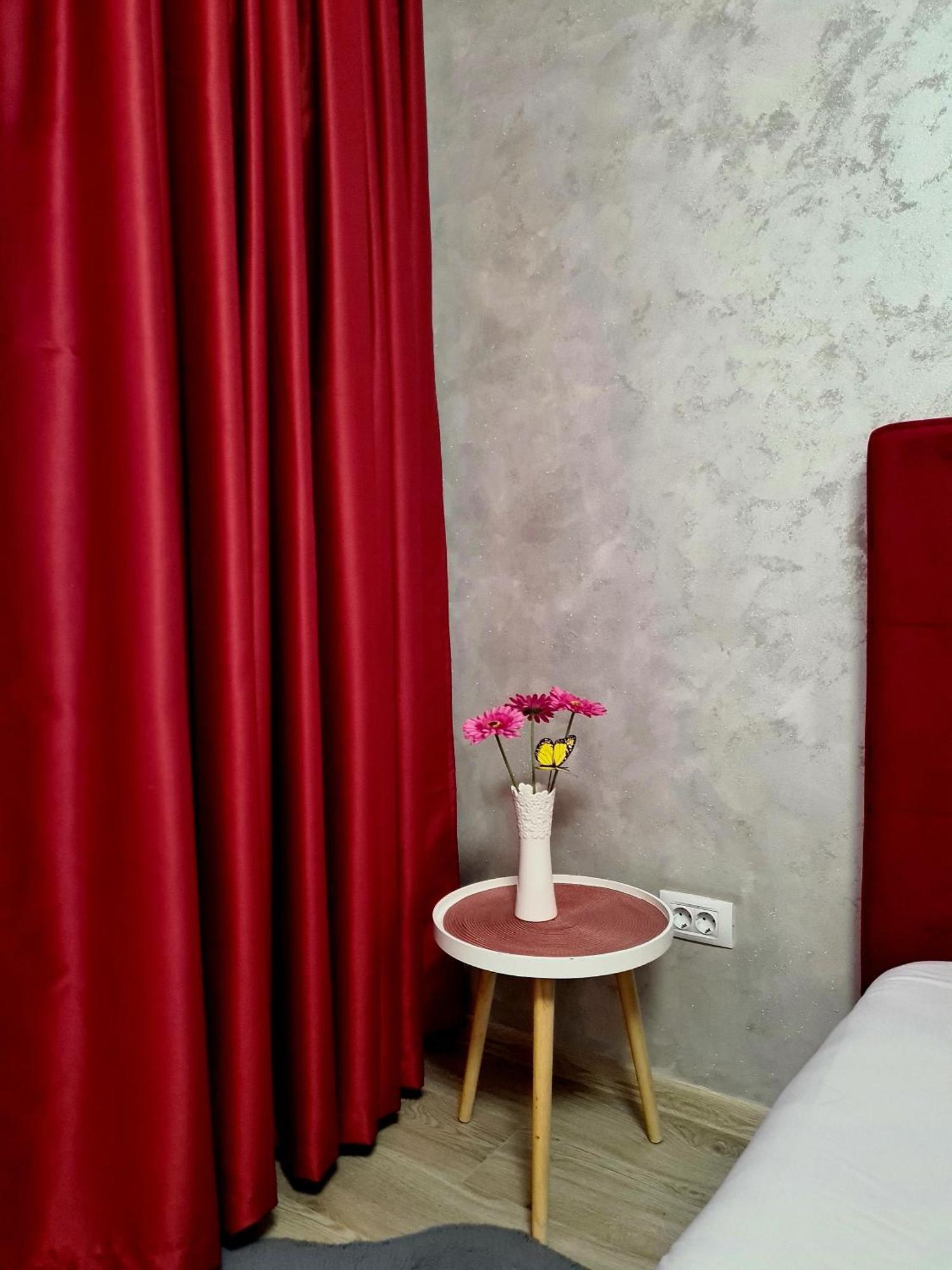 דירות בראשוב Studio Red מראה חיצוני תמונה
